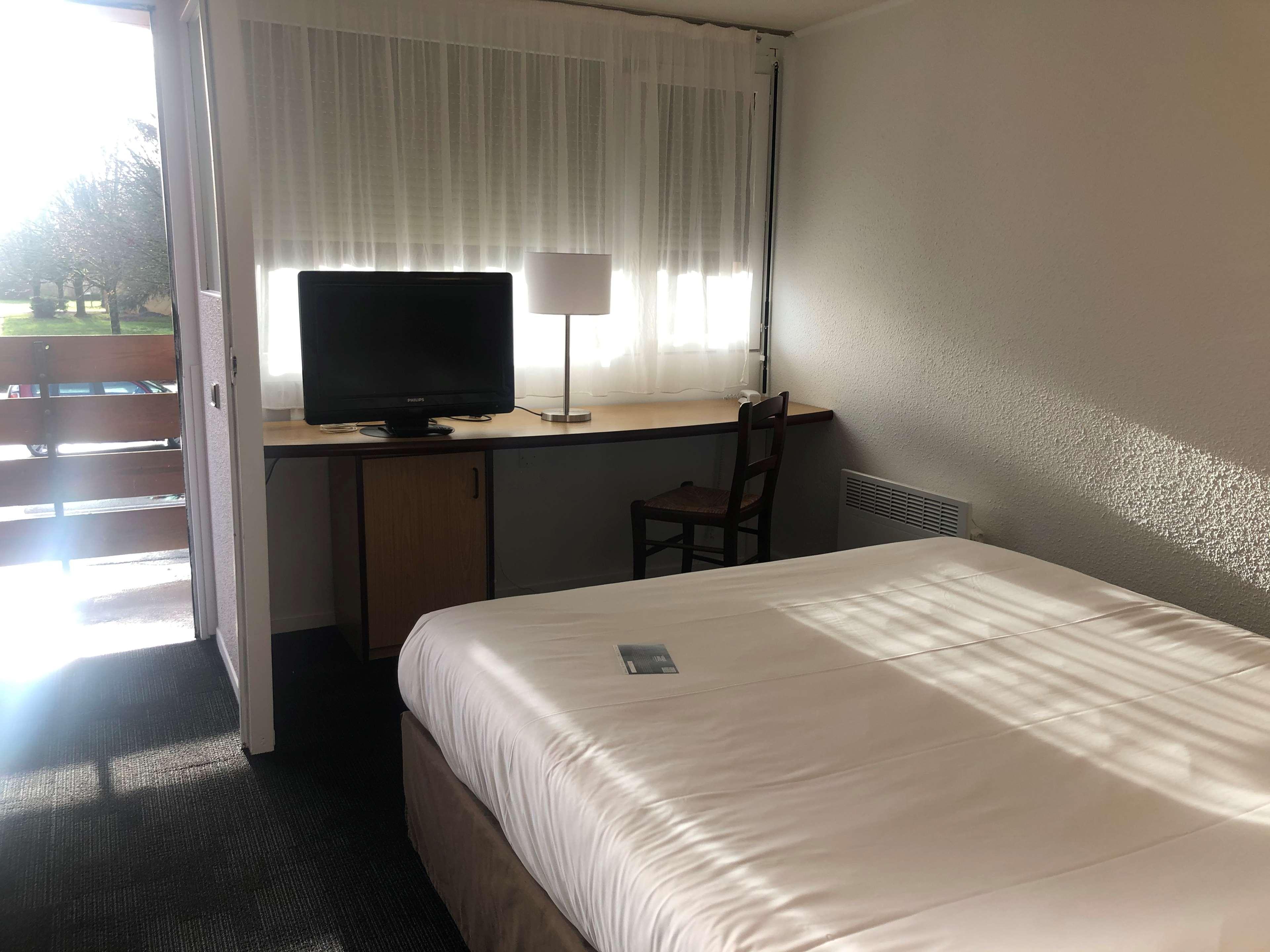 Kyriad Niort - Hotel La Creche