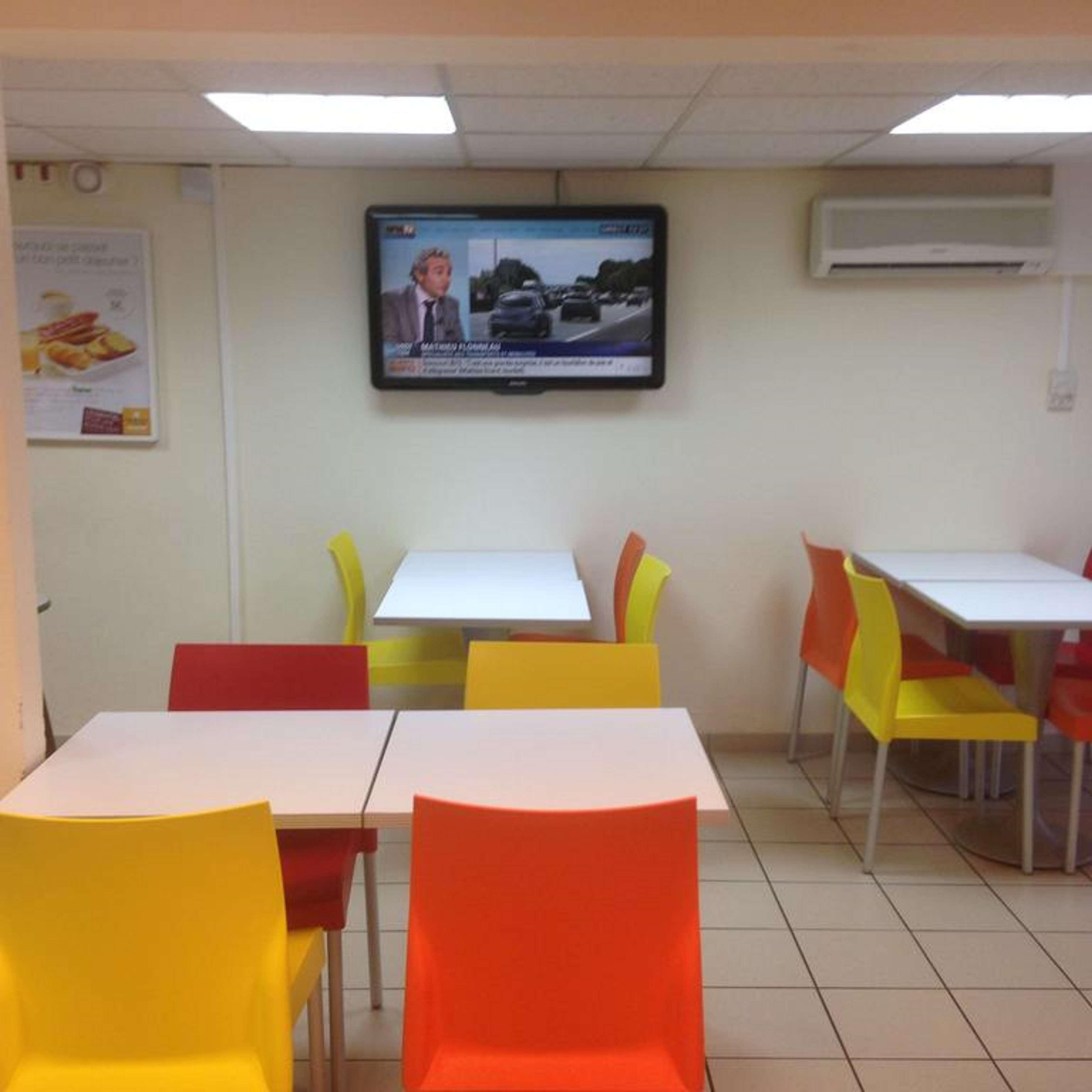 Kyriad Niort - Hotel La Creche