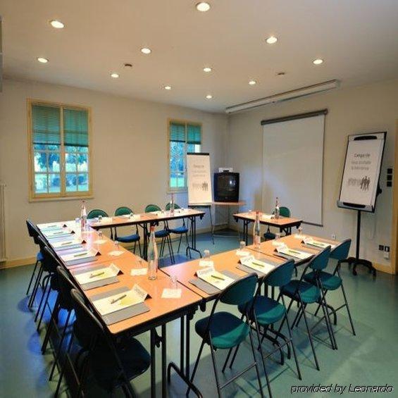 Kyriad Niort - 3* La Creche