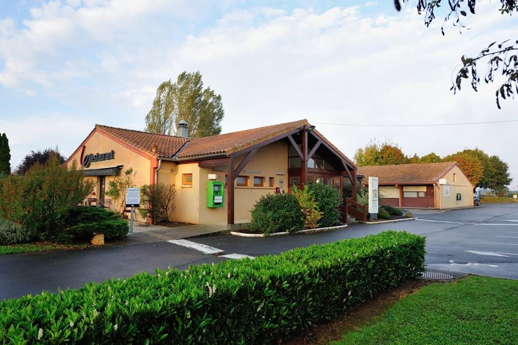Kyriad Niort - Hotel 3*